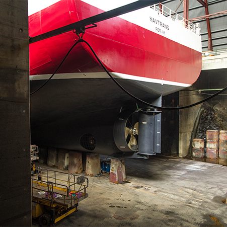Rengjøring / Overflatebehandling hos Skarvik